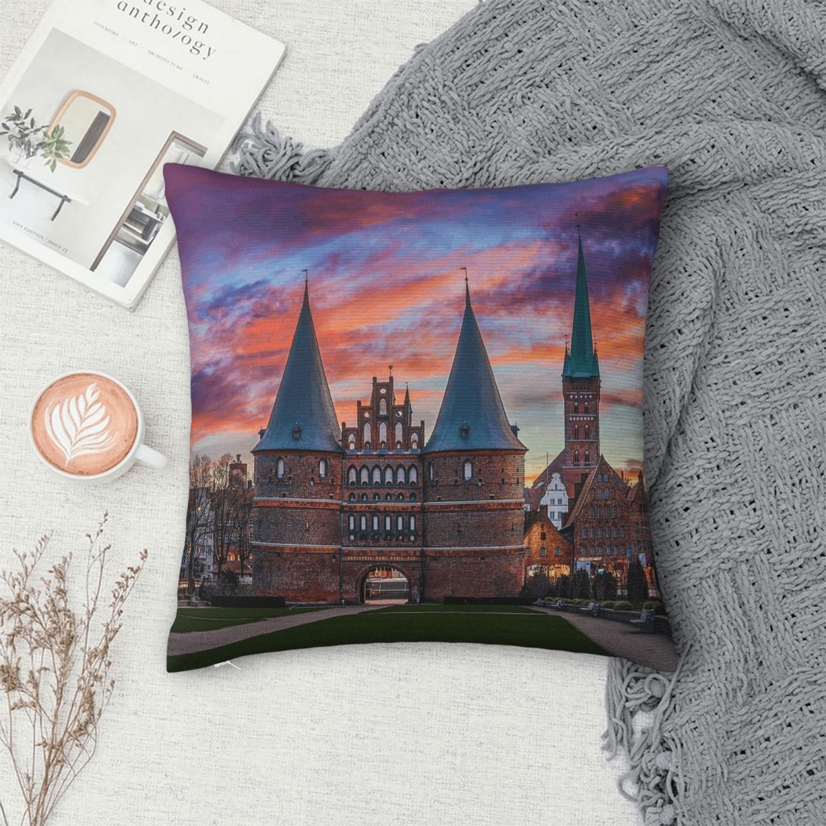 Holstentor In Lﾨbeck 독일 베개 커버  - Germany Home Decor 리뷰 및 가격