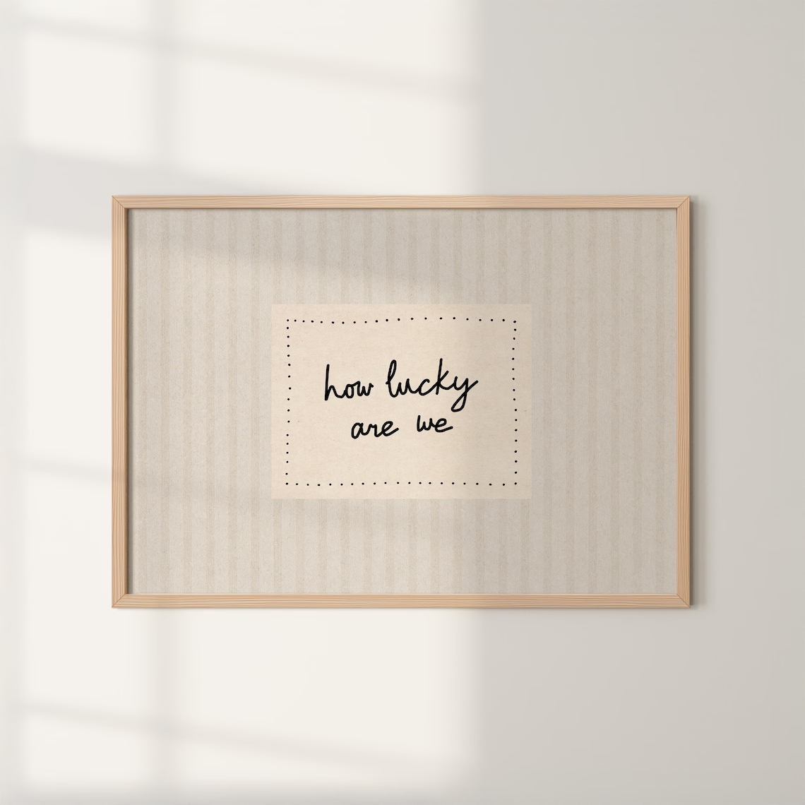 현대적이고 미니멀한 스타일의 '우리가 얼마나 행운인가' - Home Decor Minimal 리뷰 및 가격